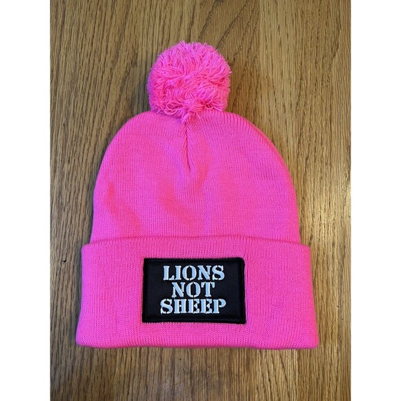 Lions Not Sheep Beanie‎ Pink Pom Pom New - Picture 1 of 4